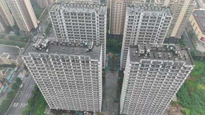 法拍！停摆10年+！原开发商已破产新葡京72亿起拍！佛山知名烂尾楼被(图10)