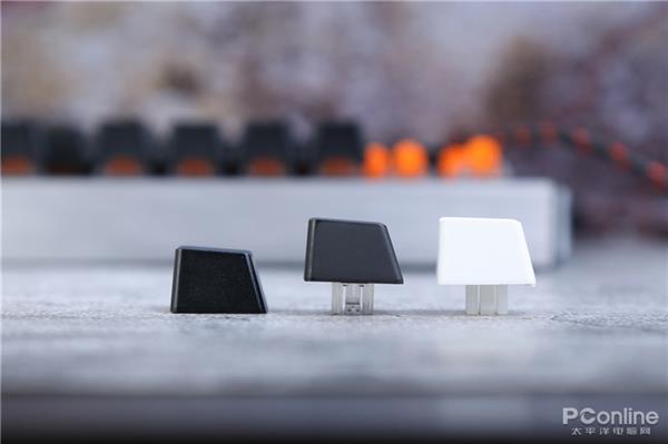 机械键盘：手感能以假乱真吗？澳门新葡京机械手感键盘对比真(图2)